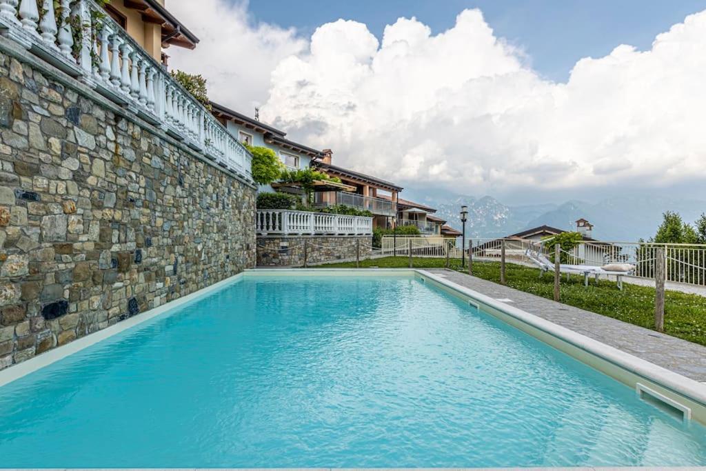 La Dolce Vita - Vista Lago E Piscina Parzanica Exterior photo